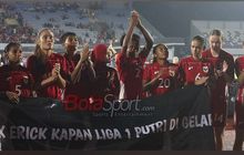 Timnas Putri Indonesia Bentangkan Spanduk Minta Liga Walau Sebentar lalu Dirampas, Erick Thohir: Saya Tidak Takut Tekanan!