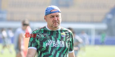 Persib Kena Efek Cuci Gudang, Bojan Hodak Akui Butuh Waktu untuk Bangun Tim